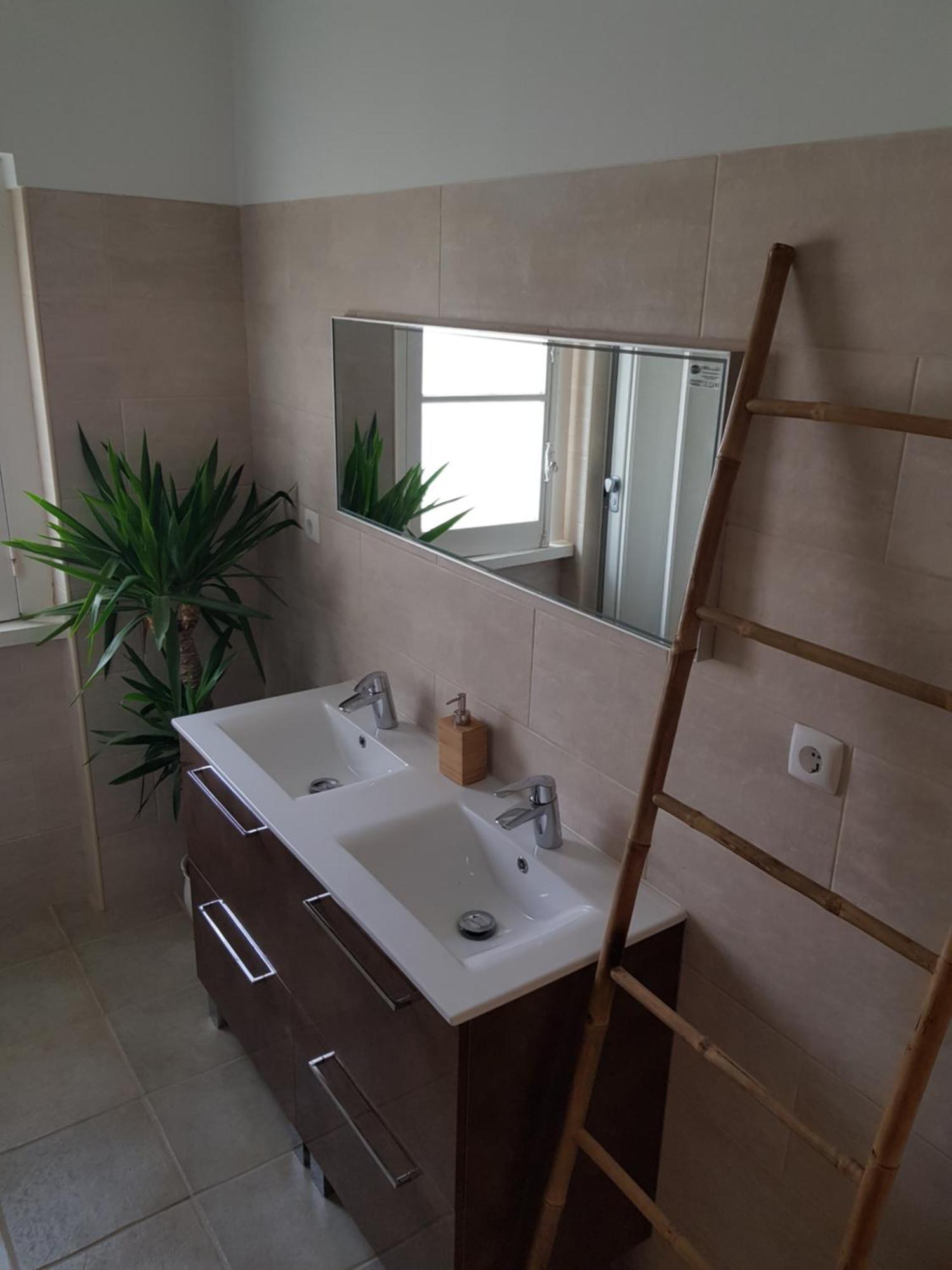 Green Element Guesthouse Costa de Caparica Zewnętrze zdjęcie